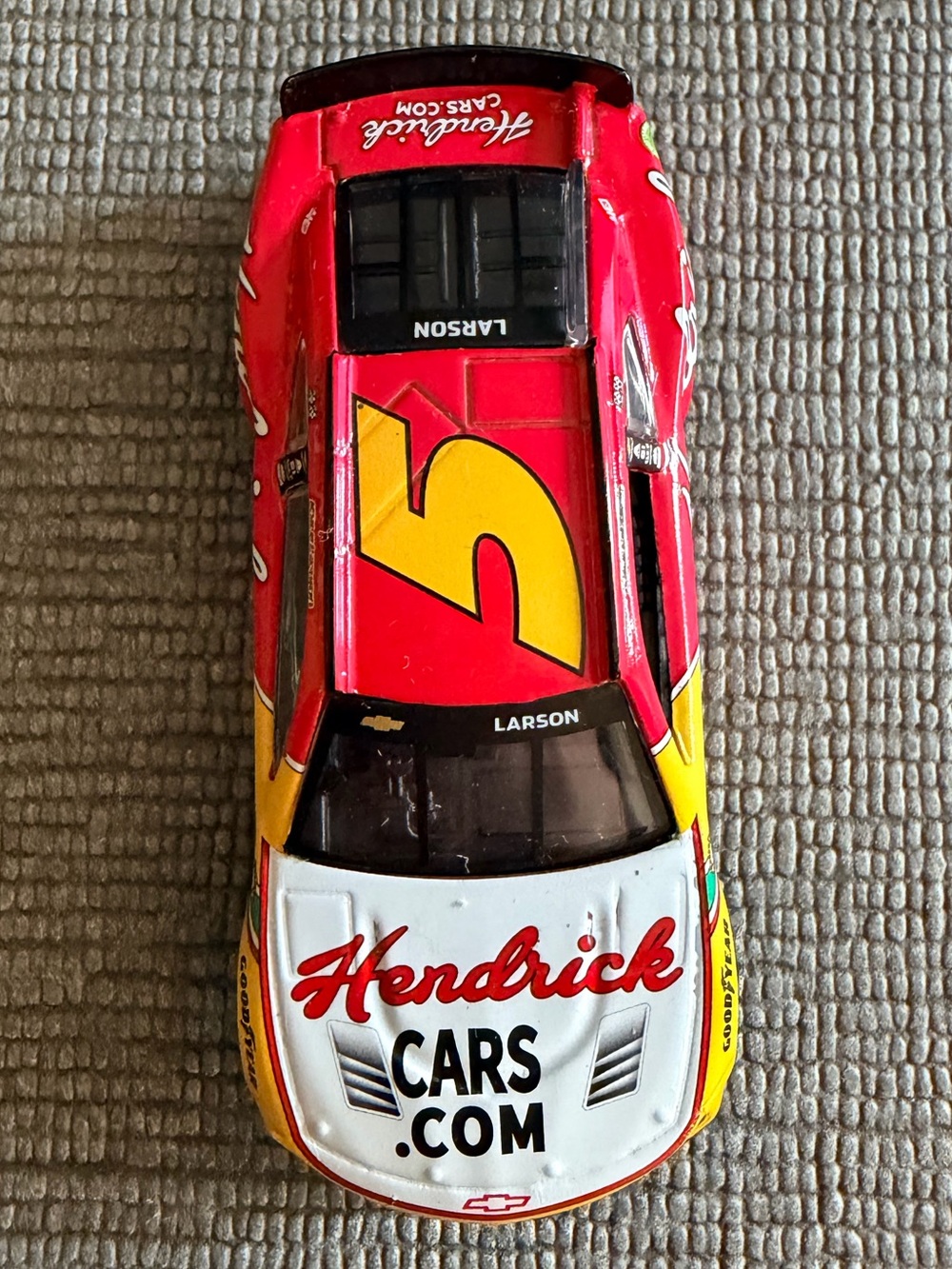 NASCAR Kyle Larson - Picture 5 of 6